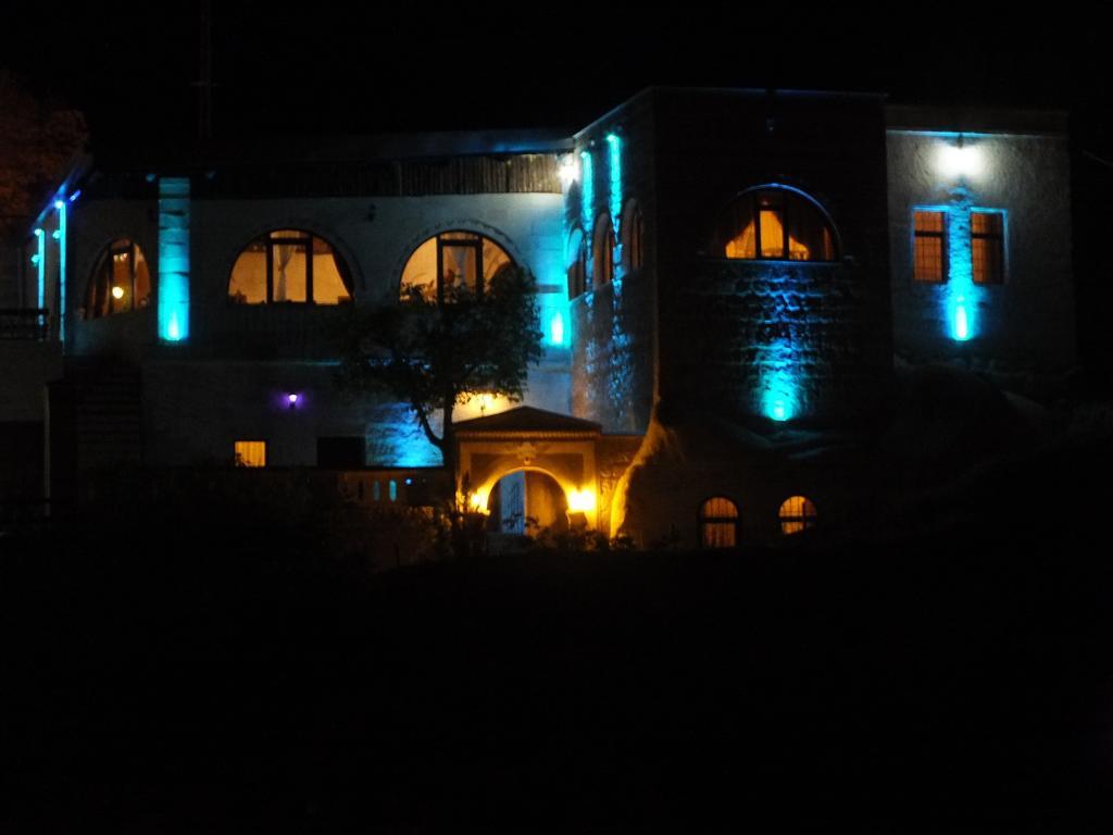 Dilek Tepesi Cave Hotel Ayvali Luaran gambar