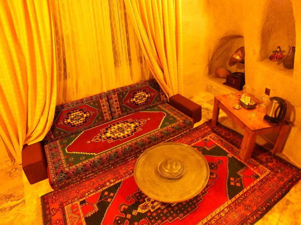 Dilek Tepesi Cave Hotel Ayvali Luaran gambar