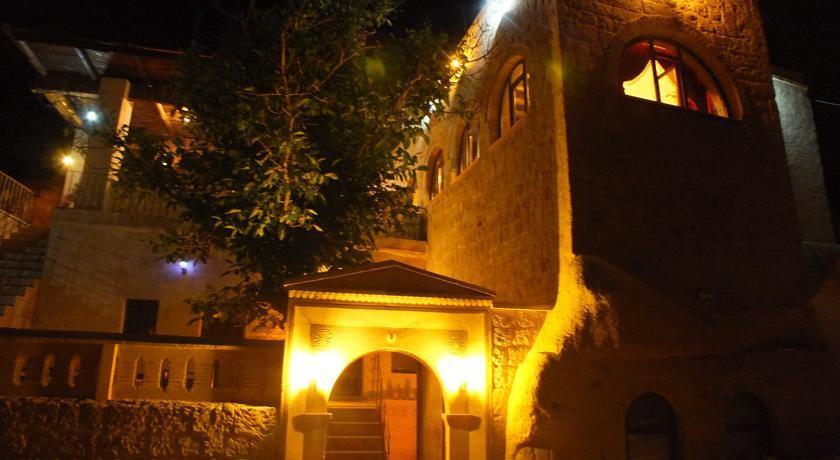 Dilek Tepesi Cave Hotel Ayvali Luaran gambar
